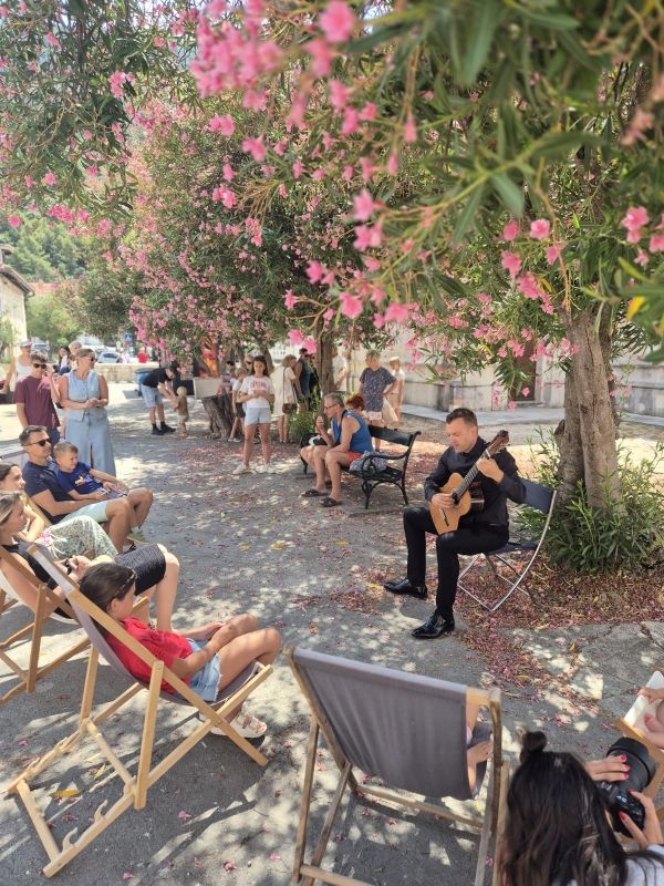 Koncert Petra Čulića na Placi u Stonu